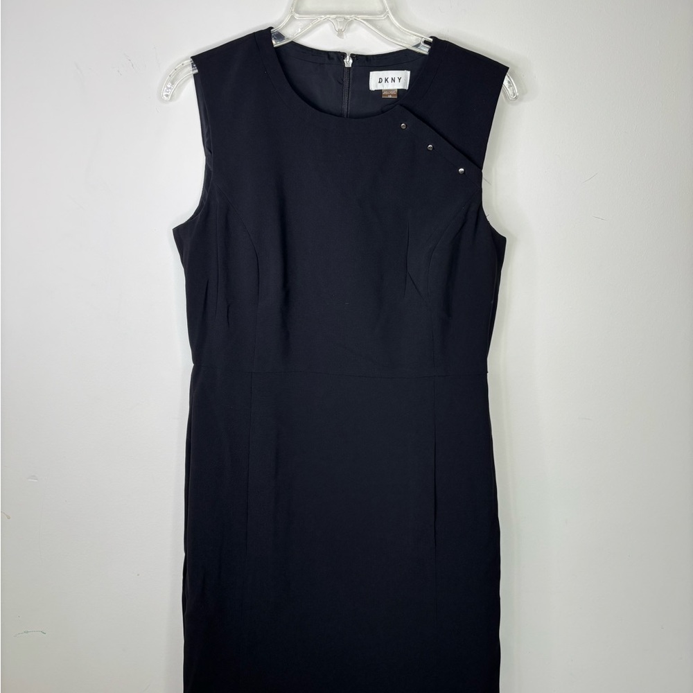 BN2 DKNY Midnight Black Cocktail Dress Sleeveless Stud Accent Sheath size 10‎